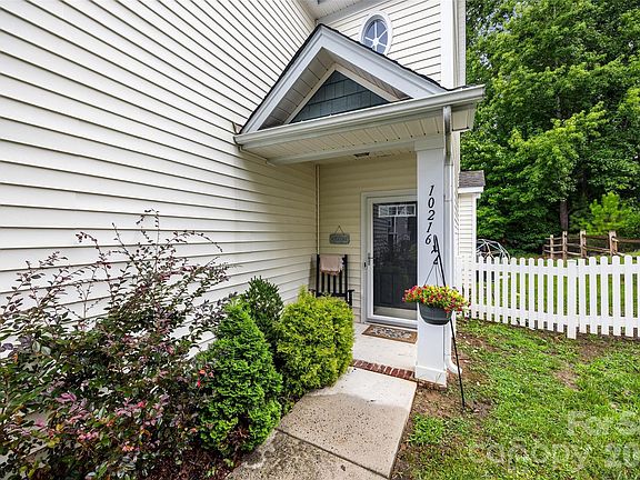 3rd image of 10216 Old Carolina Dr