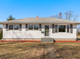 1703 Roanoke Ave, Aurora, IL 60506