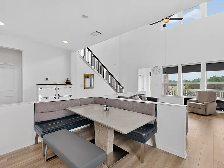 1900 Vinaros Ct — Photo 9