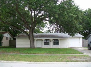 1033 Fairwood Ave, Clearwater, FL 33759