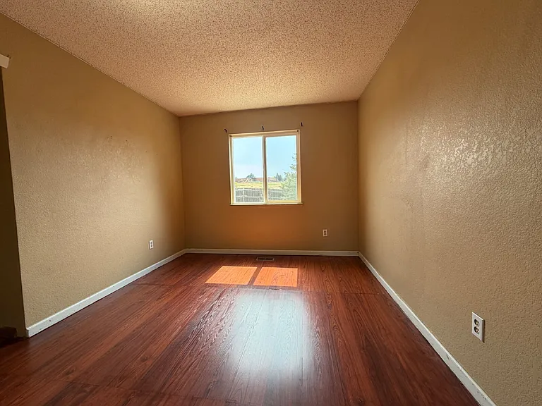 3883 S Gibraltar St — Photo 15