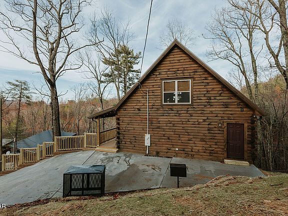 2nd image of 3106 Donegal Way