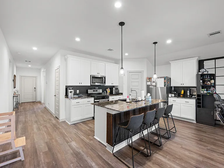 1054 Great Barracuda Ln — Photo 13
