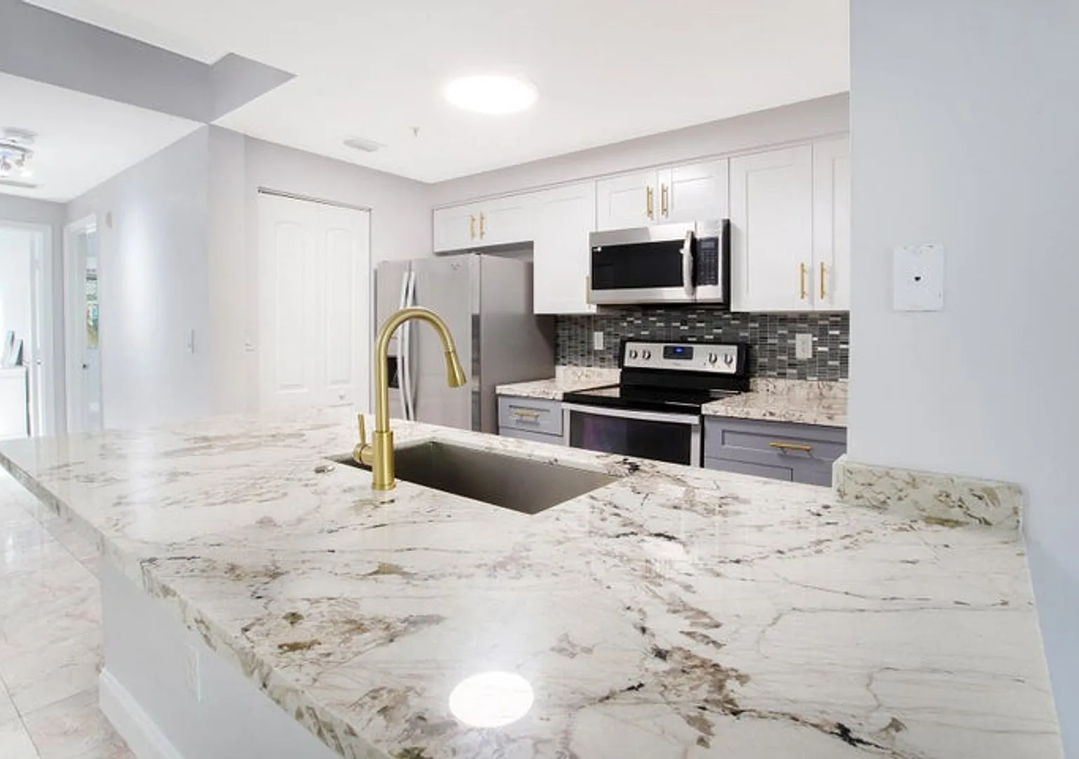 5860 W Sample Road 204, Coral Springs, FL 33063 — Photo 1