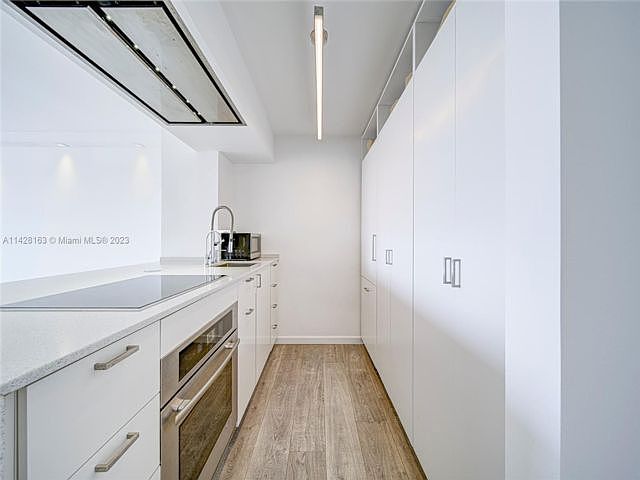 1st image of 1900 Sunset Harbour Dr #1505