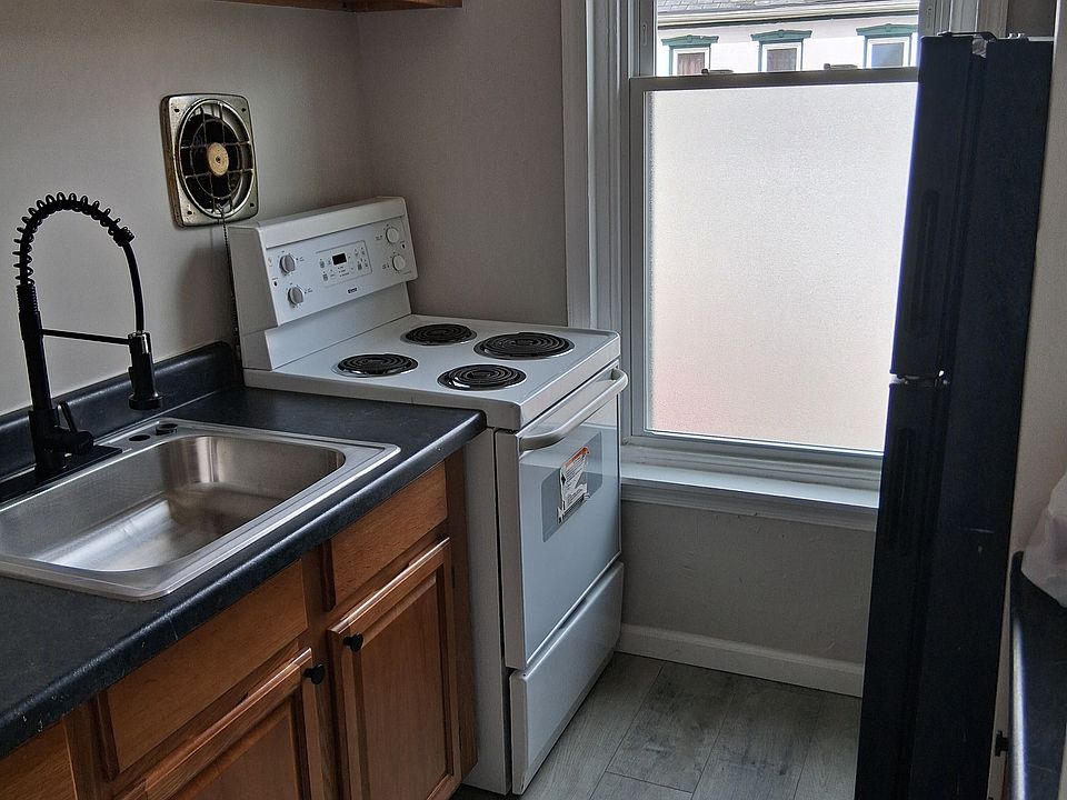1st image of 430 King St APT 2