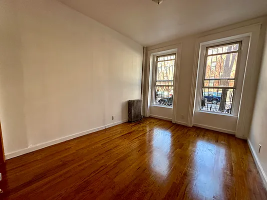 Rented by JB Mac Real Estate Inc. | media 8