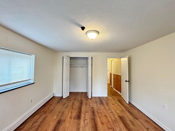 4th image of 240 Belmont St #13