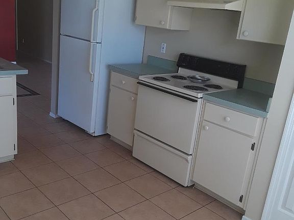5th image of 1018 Shoshanna Dr