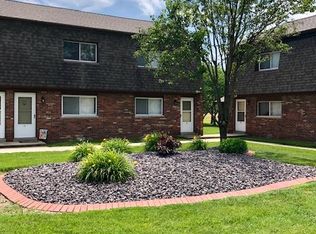 15 Fairway Est, Granite City, IL 62040