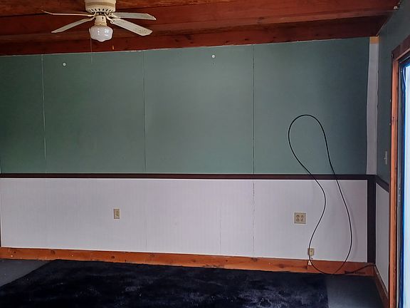 2nd image of 162 Virginia St #B
