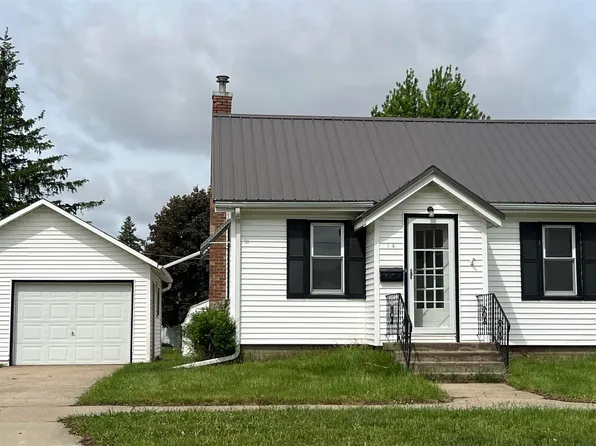 14 N Maple Ave, New Hampton, IA 50659
