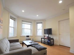 75 Thatcher St #2O2, Brookline, MA 02446