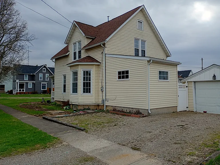 501 W Main St — Photo 5