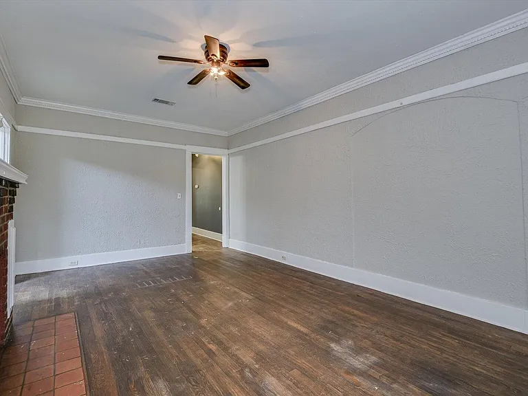 1011 Georgia Ave #3 — Photo 8