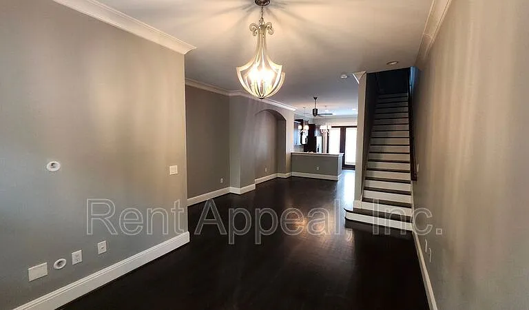 4727 Cypress Cmns — Photo 5