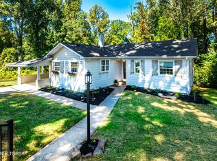 106 Everest Cir, Oak Ridge, TN 37830