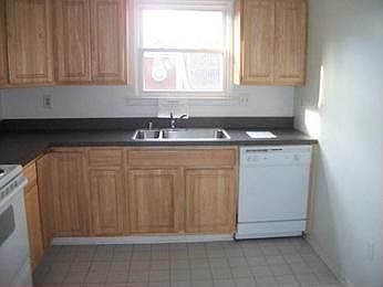 5th image of 621 Olde Forge Dr