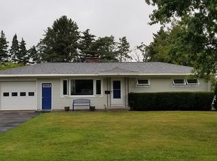 32 Hungerford Ave, Adams, NY 13605