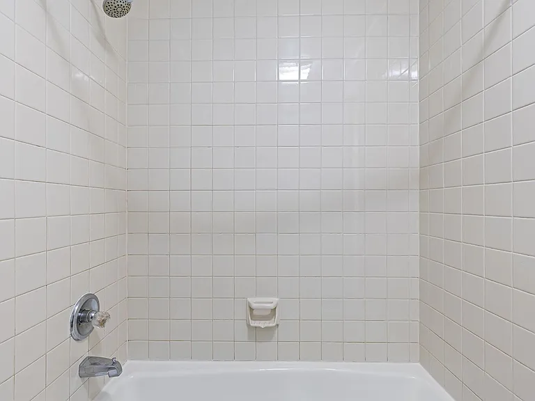 Kilgore Apartments (ANR Kalamazoo LDHA, LLC) — Photo 41