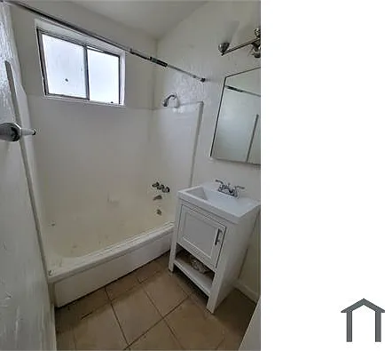 843 W 65th St #3 — Photo 7