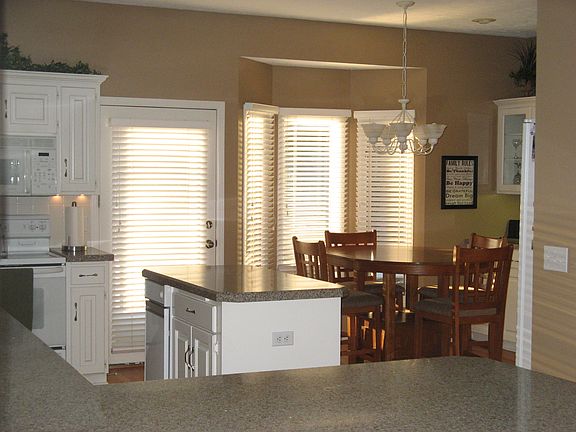 3rd image of 20743 Palm Cir