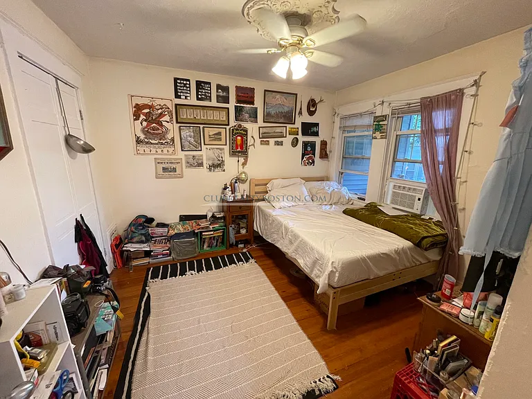 56 Montfern Ave #3 — Photo 10