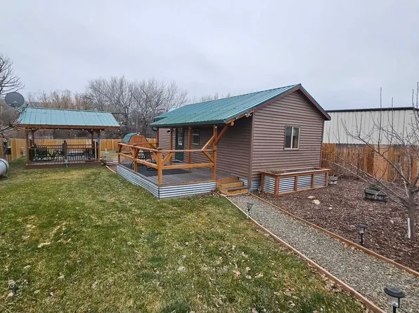220 1st Ave N, Hot Springs, MT 59845