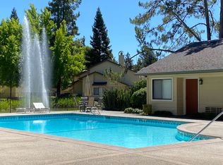1504 Woodlake Dr, Santa Rosa, CA 95405