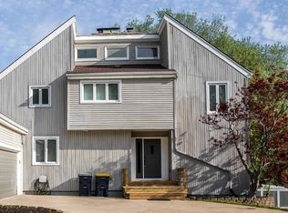 1120 NE 97th Pl, Kansas City, MO 64155