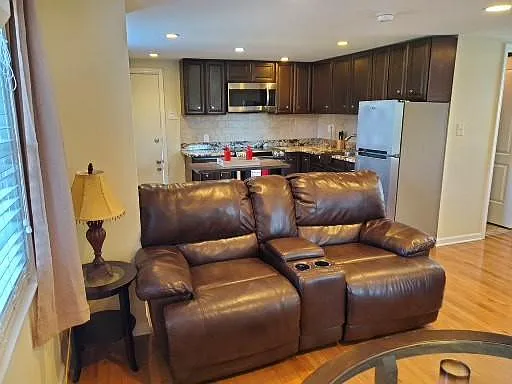 1103 N Elm St #2 — Photo 6