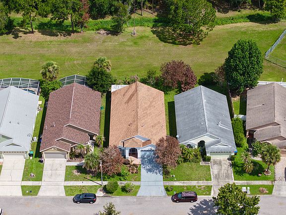 3rd image of 3136 Crystal Creek Blvd