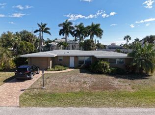 1648 Idle Ln, Sarasota, FL 34231