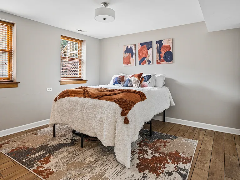3142 N Southport Ave #1E — Photo 9