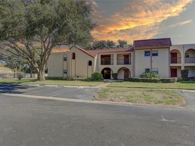 9700 Starkey Rd APT 321, Seminole, FL, 33777