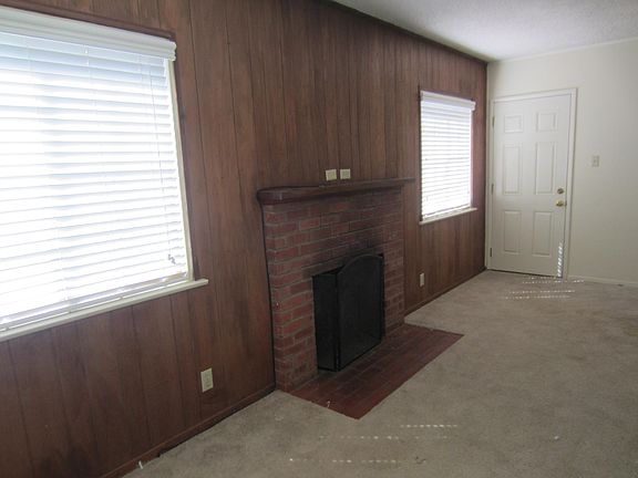 3rd image of 424 S Lucia Ave