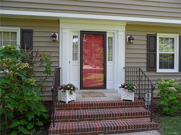 3rd image of 1648 Elmart Ln