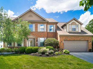 7050 Kellogg Dr, Powell, OH 43065