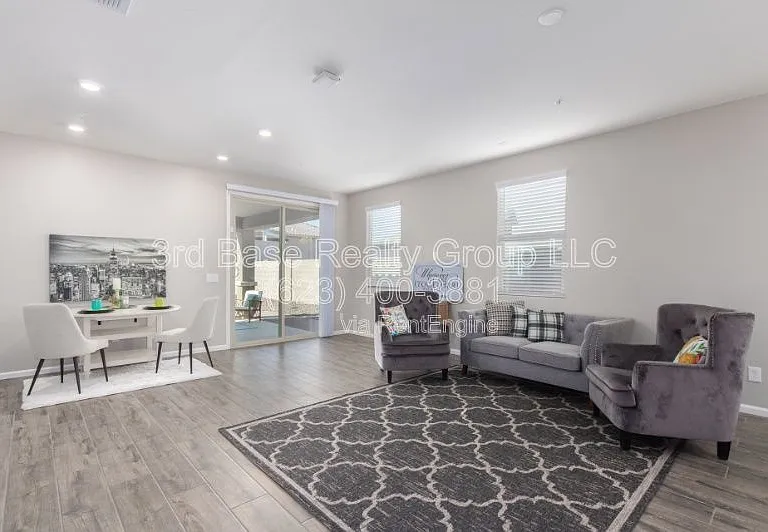 21242 W Wilshire Dr — Photo 18