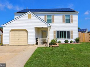 102 Chickadee Ct, Logan Township, NJ 08085