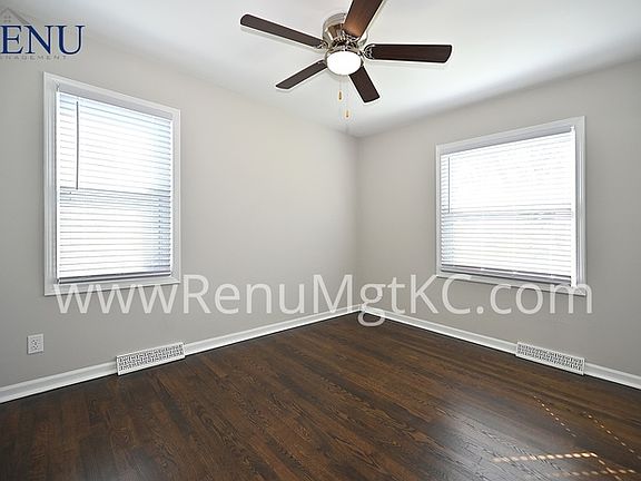 5th image of 4523 S Crysler Ave