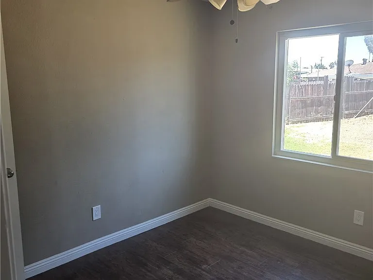 8808 Randolph St — Photo 15