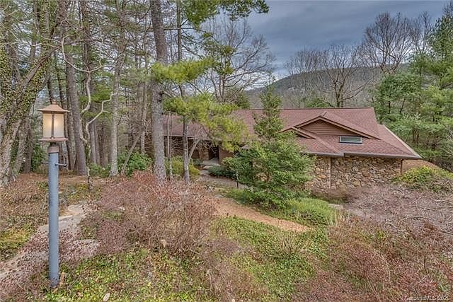 1st image of 215 Pheasant Run