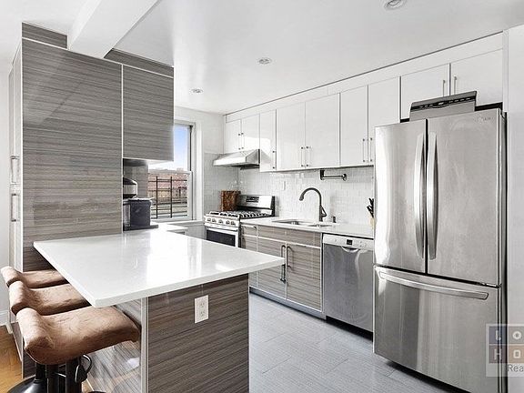 2nd image of 530 Grand St APT F8c
