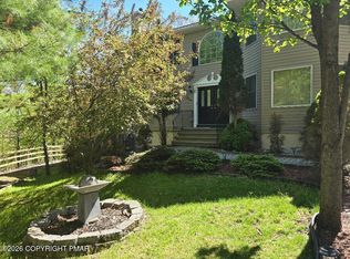 519 Norman Ct, East Stroudsburg, PA 18302