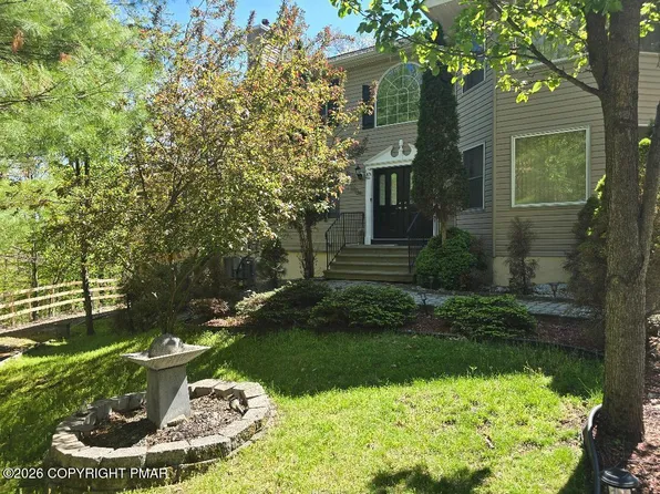 519 Norman Ct, East Stroudsburg, PA 18302