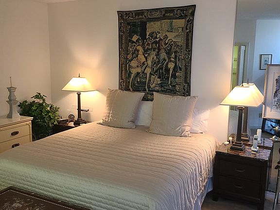3rd image of 334 Padre Blvd #901