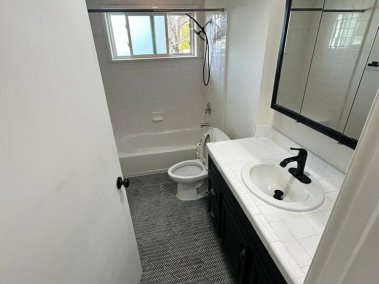 268 E 3100 N #1 — Photo 12