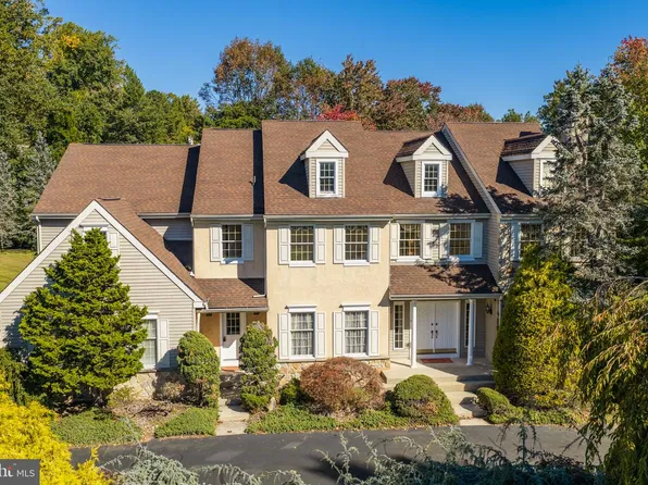 724 Meadowcreek Cir, Lower Gwynedd, PA 19002