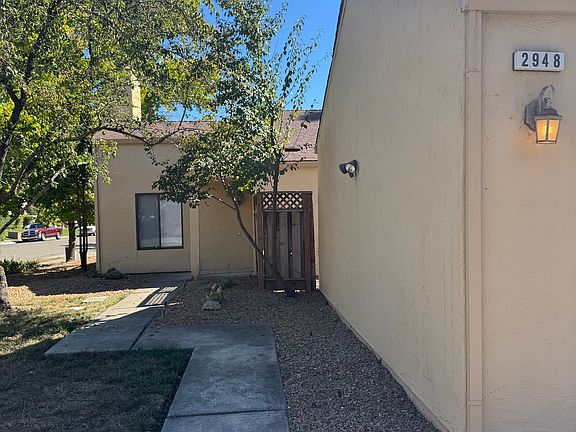 2948 exterior walkway